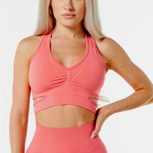 Alphalete Stratus Bra